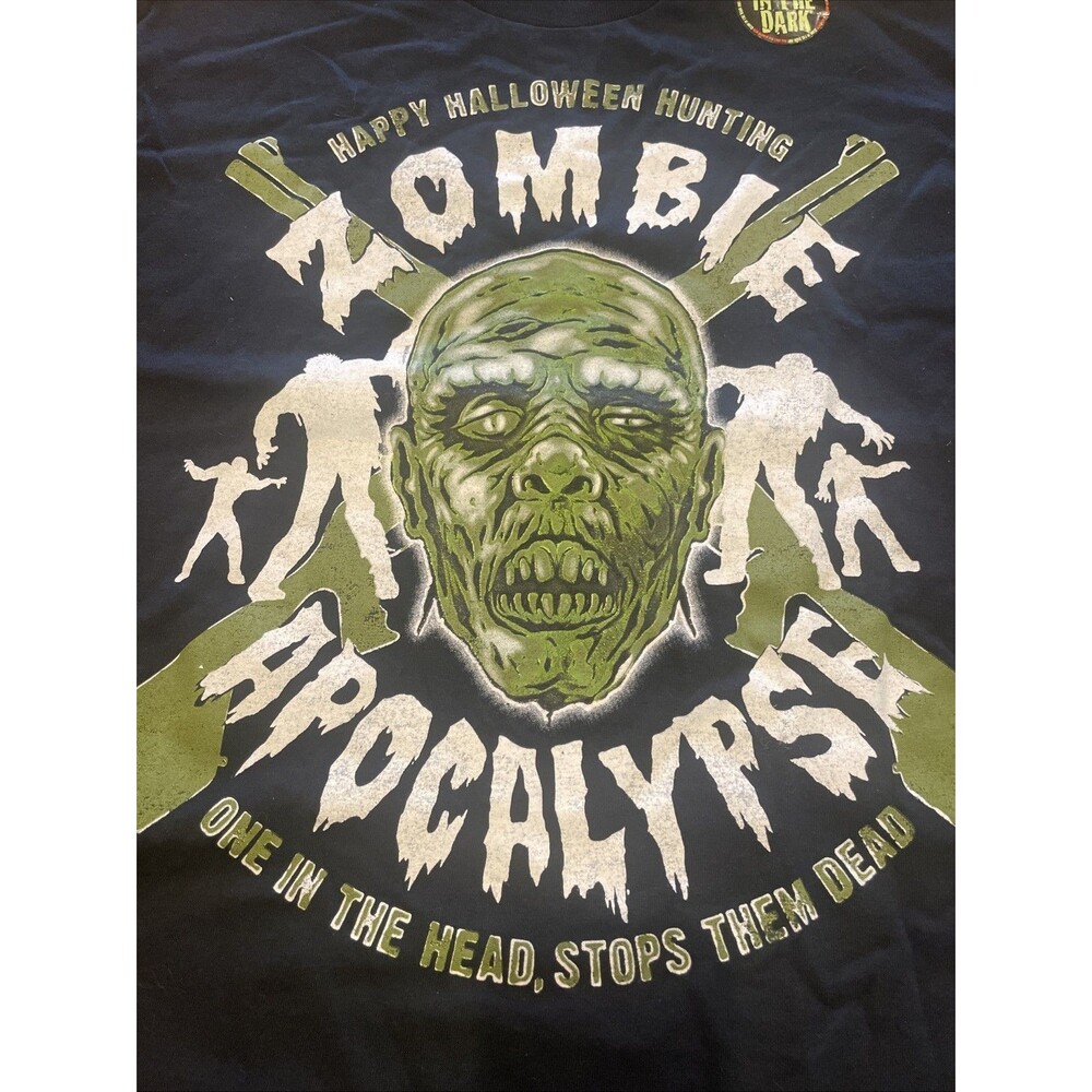 Short Sleeve Halloween T-Shirt Sz Medium Shirt “Zombie Apocalypse” Glow In Dark